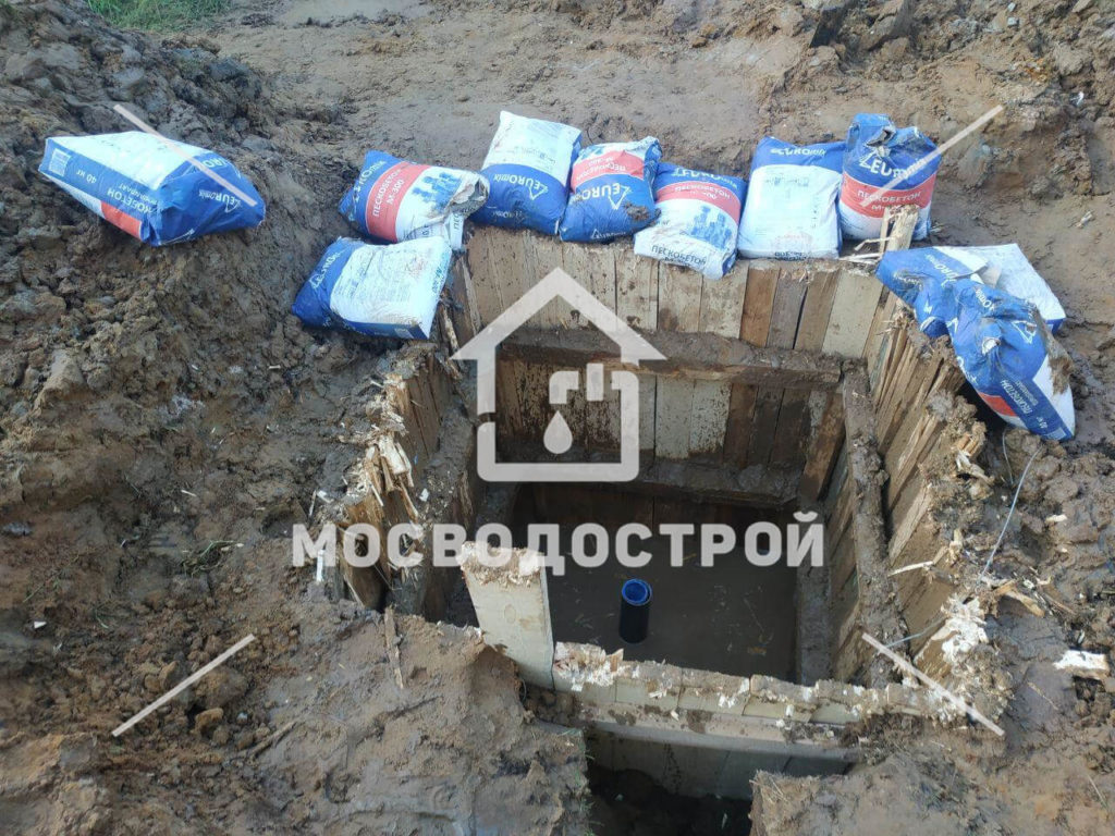 Скважина с кессоном в кп сеченка парк (22)