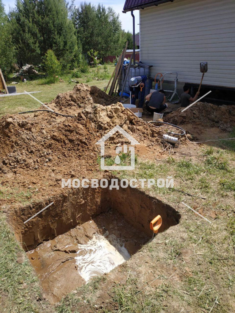 Скважина с кессоном в кп сеченка парк (8)