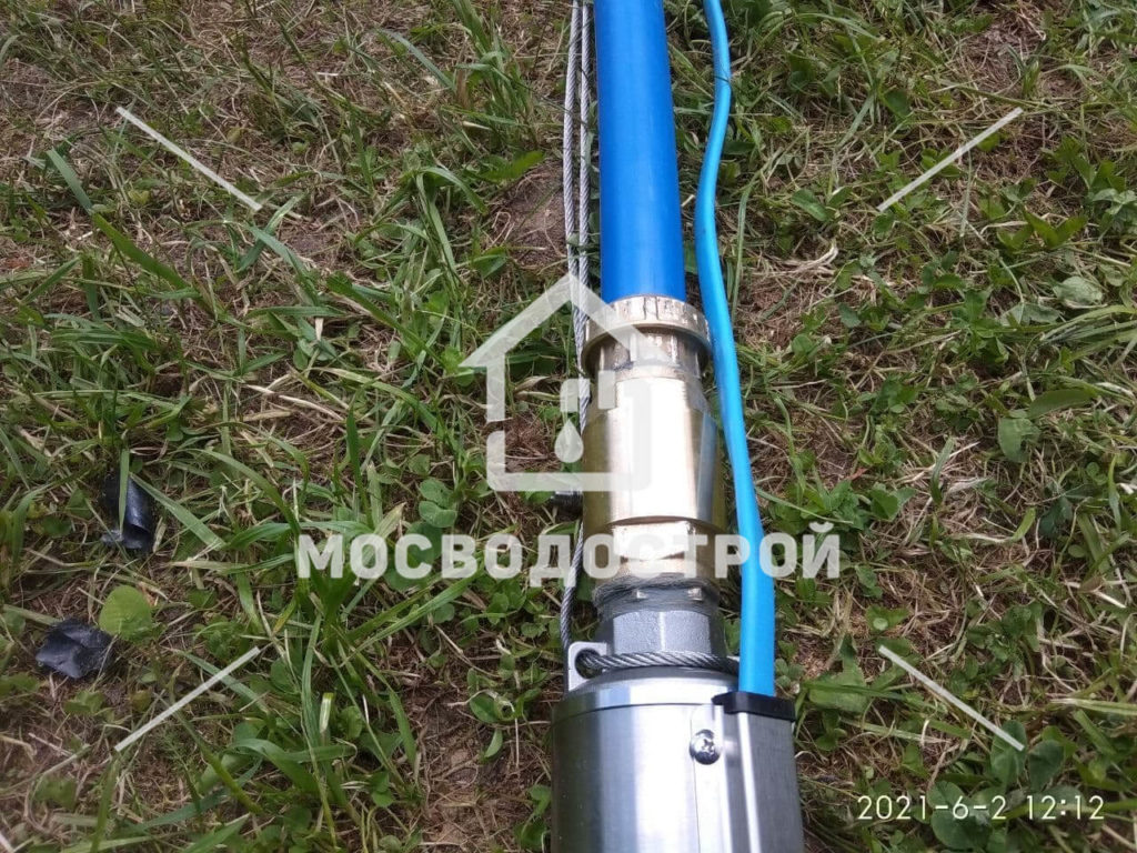 Скважина с оголовком в ст художник график 2 (11)