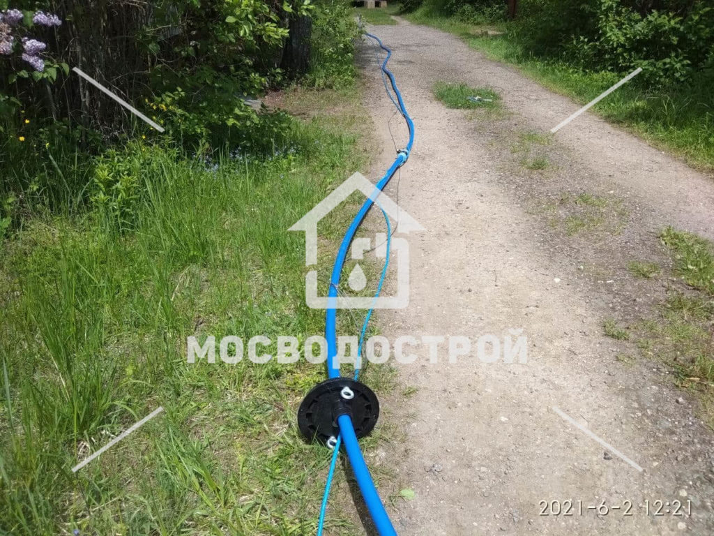 Скважина с оголовком в ст художник график 2 (9)