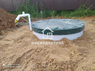 Скважина с кессоном в д. судаково