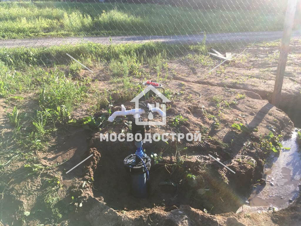 Скважина с оголовком в кп караваево озеро (10)