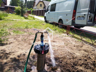 Скважина с оголовком в кп кратовский оазис (15)