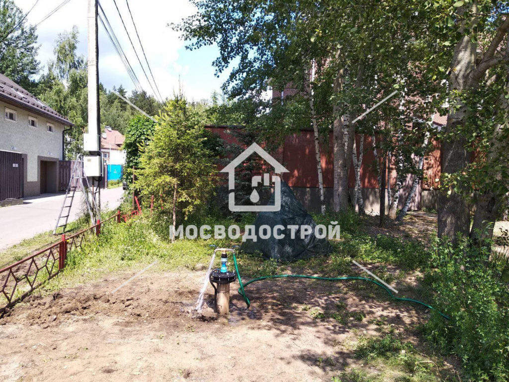 Скважина с оголовком в кп кратовский оазис (17)