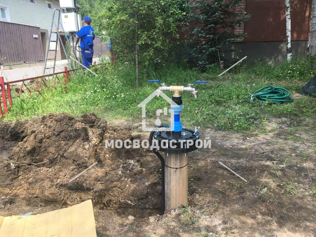 Скважина с оголовком в кп кратовский оазис