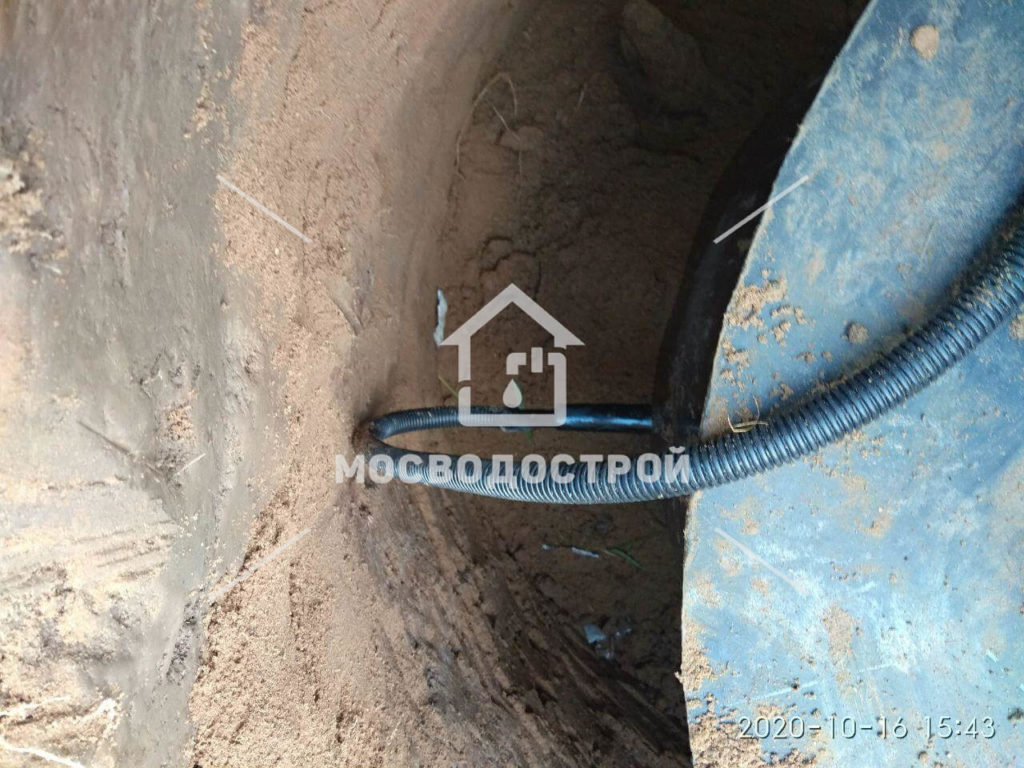 Обустройство скважины с кессоном в д. новинки (12)