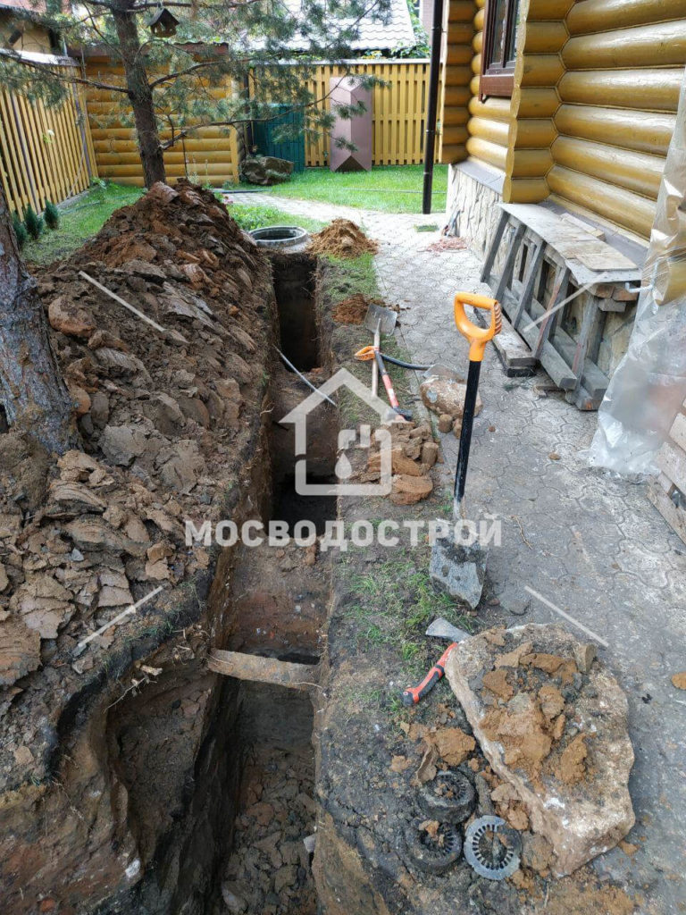 Скважина с кессоном в д. говорово (9)