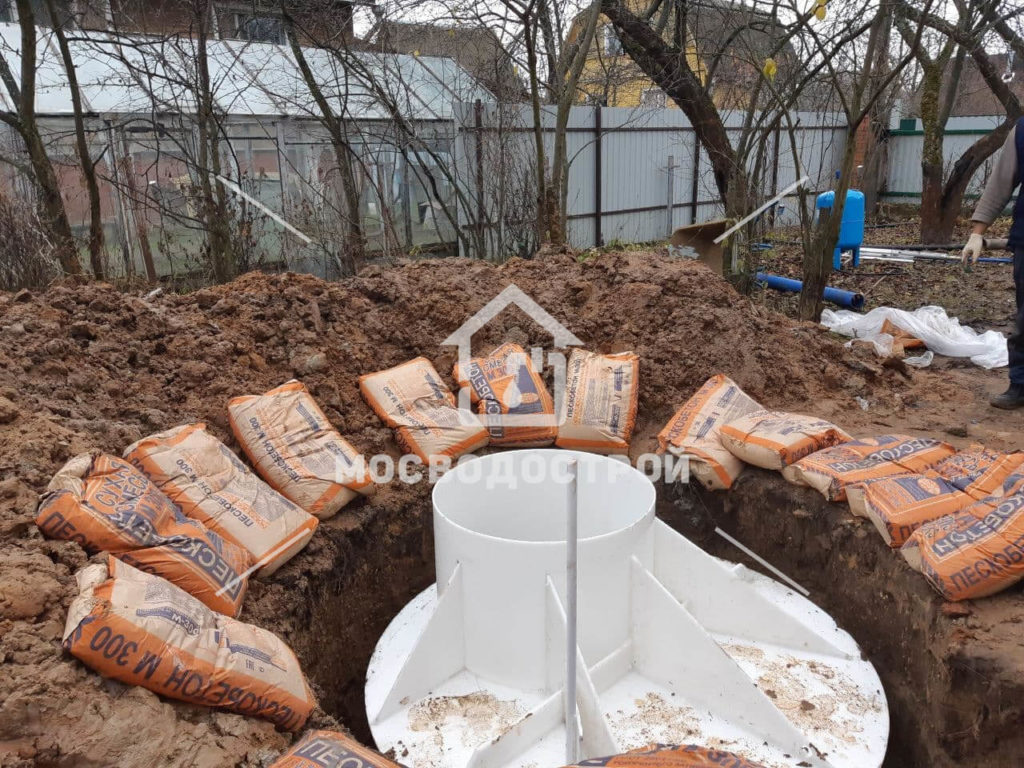Скважина с кессоном и разводка по дому в ст берёзка 291 (15)