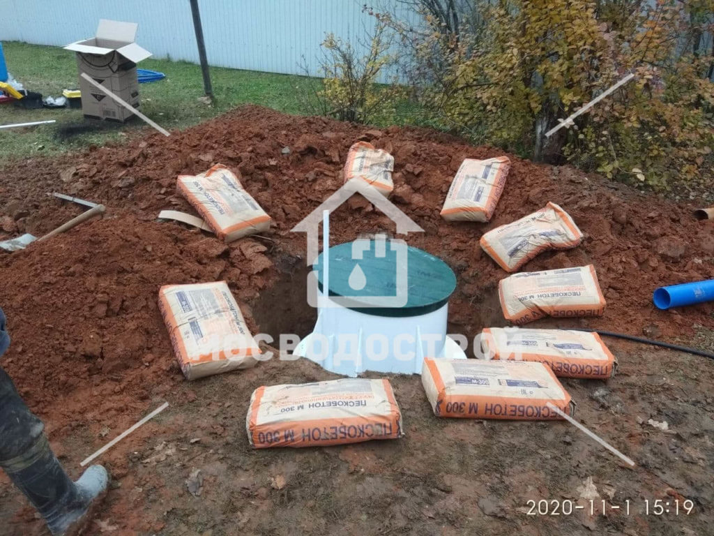Скважина с кессоном в д. пушкарка (9)